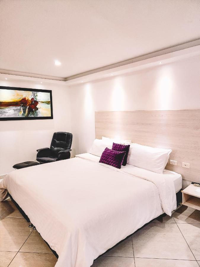 Hotel Radoa El Banco  ภายนอก รูปภาพ